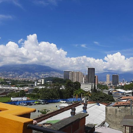 Poblado Guest House Medellin Exterior photo