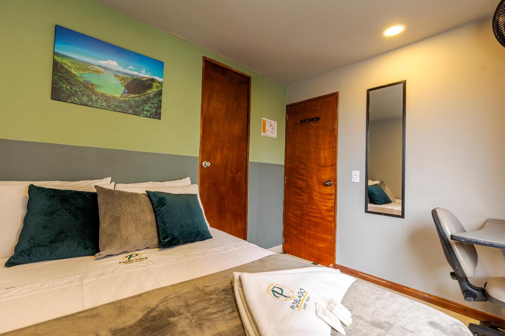 Poblado Guest House Medellin Exterior photo