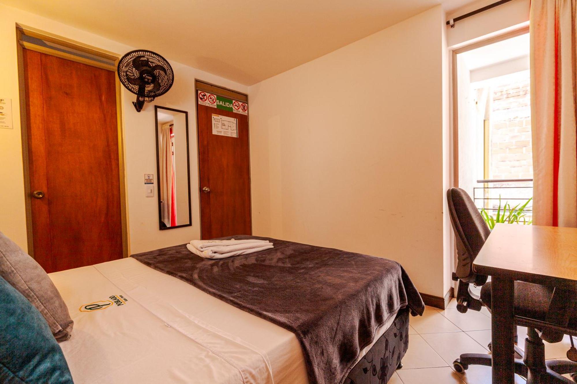 Poblado Guest House Medellin Room photo