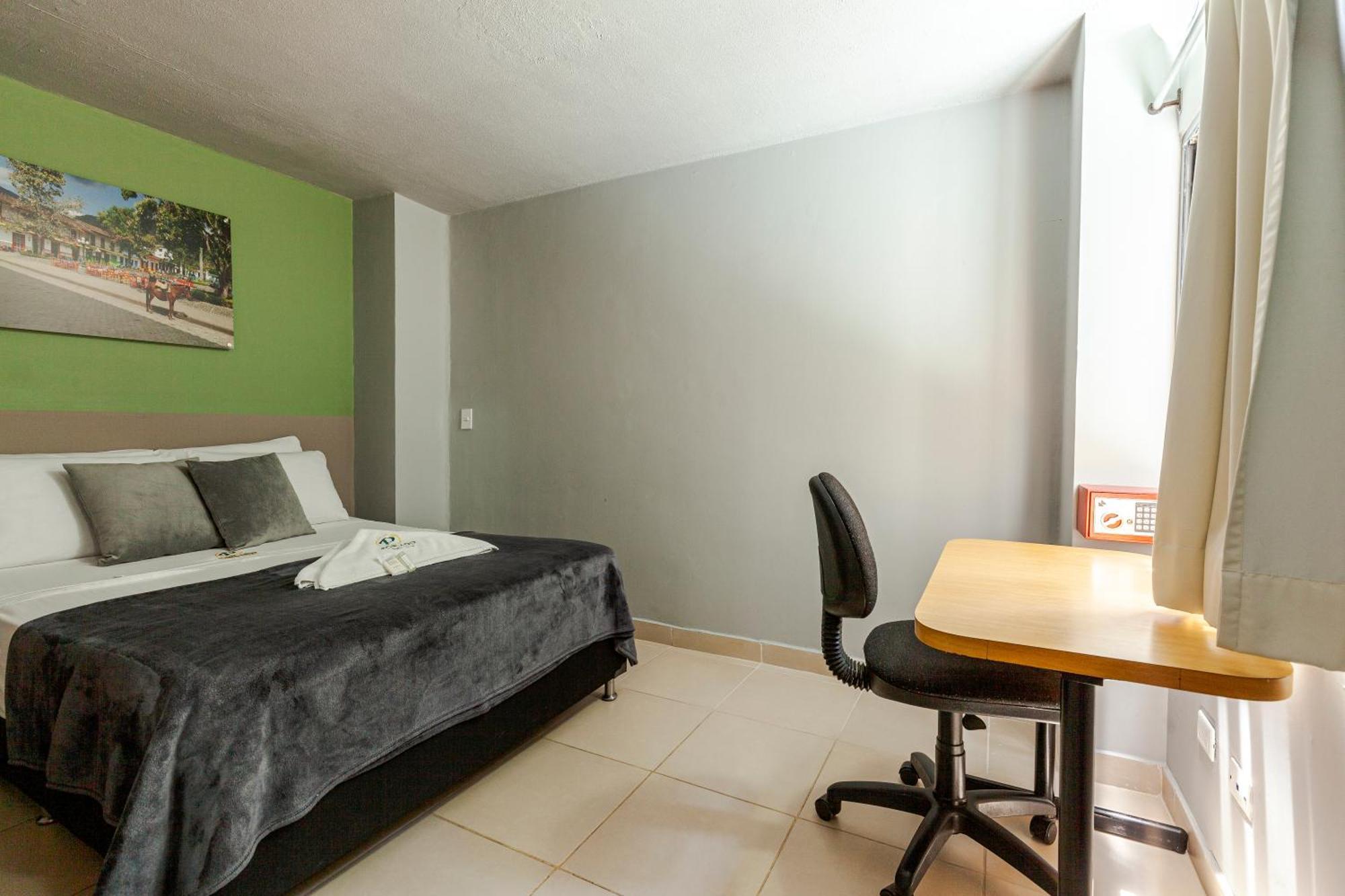 Poblado Guest House Medellin Room photo